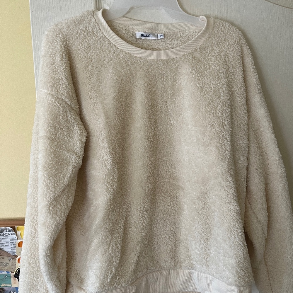 Rickis white fuzzy sweater- size S